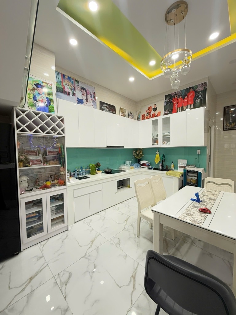 Hẻm ba gác  𝙇Ạ𝘾 𝙇𝙊𝙉𝙂 𝙌𝙐Â𝙉 , thông nhiều hướng . - Ảnh 2